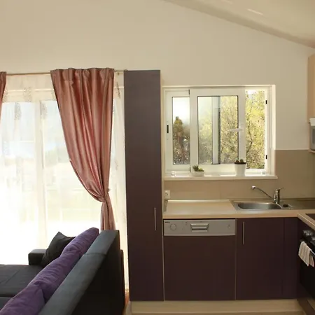 Appartement With A Parking Space Marina, Trogir - 13613 *