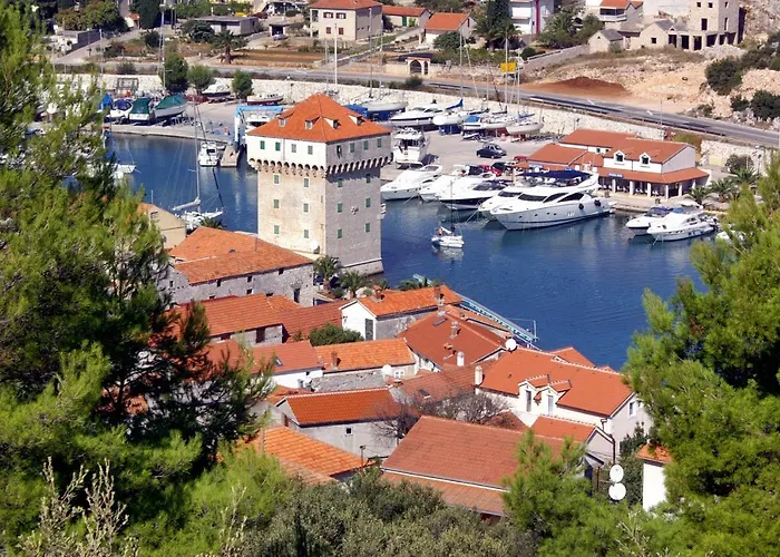 With A Parking Space Marina, Trogir - 13613 Appartement *